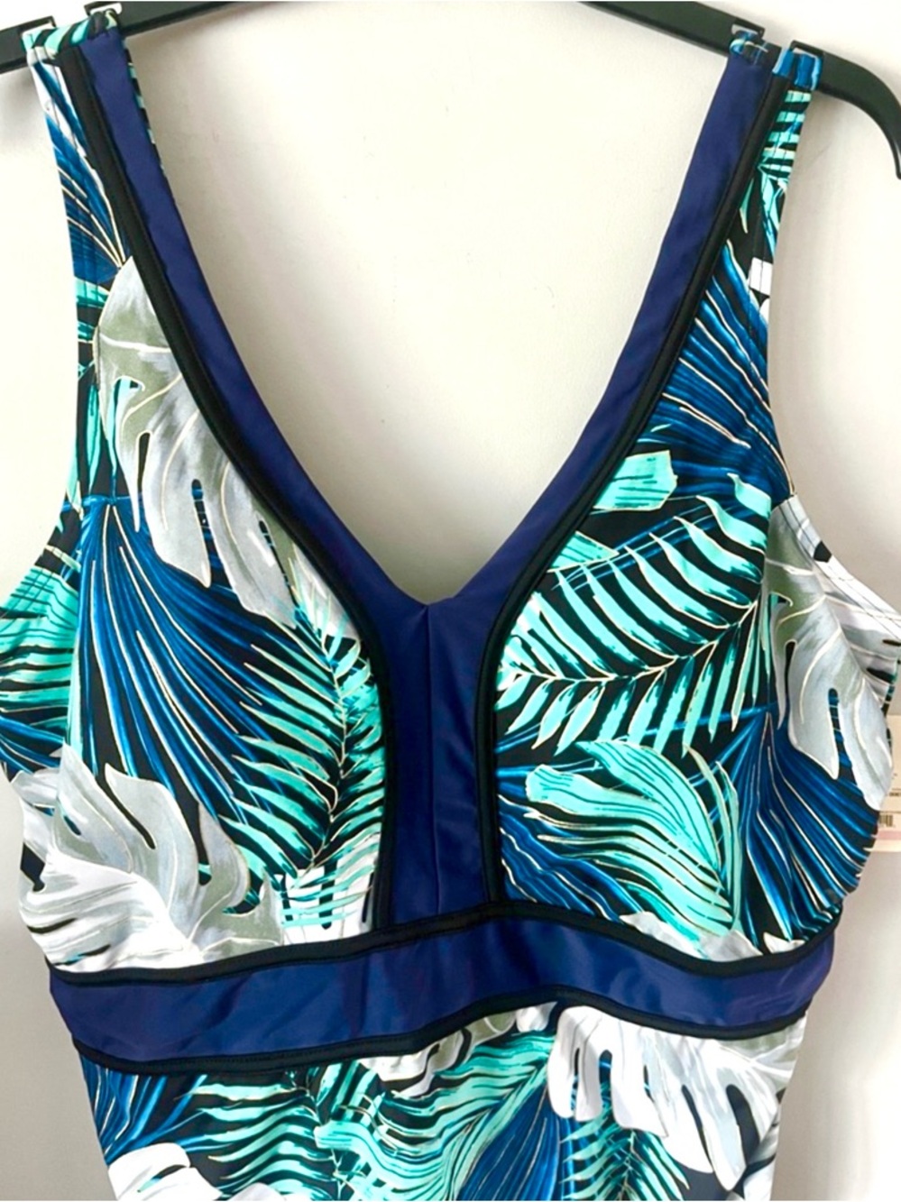 St. John's Bay Women’s Navy Teal Tropical Leaf One-Piece Swimsuit Size 24W NWT - Picture 4 of 10